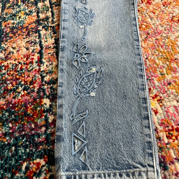 Levi’s Made & Crafts Women's Blue Laser Cut Embroidered Jeans - Picture 2 of 9
